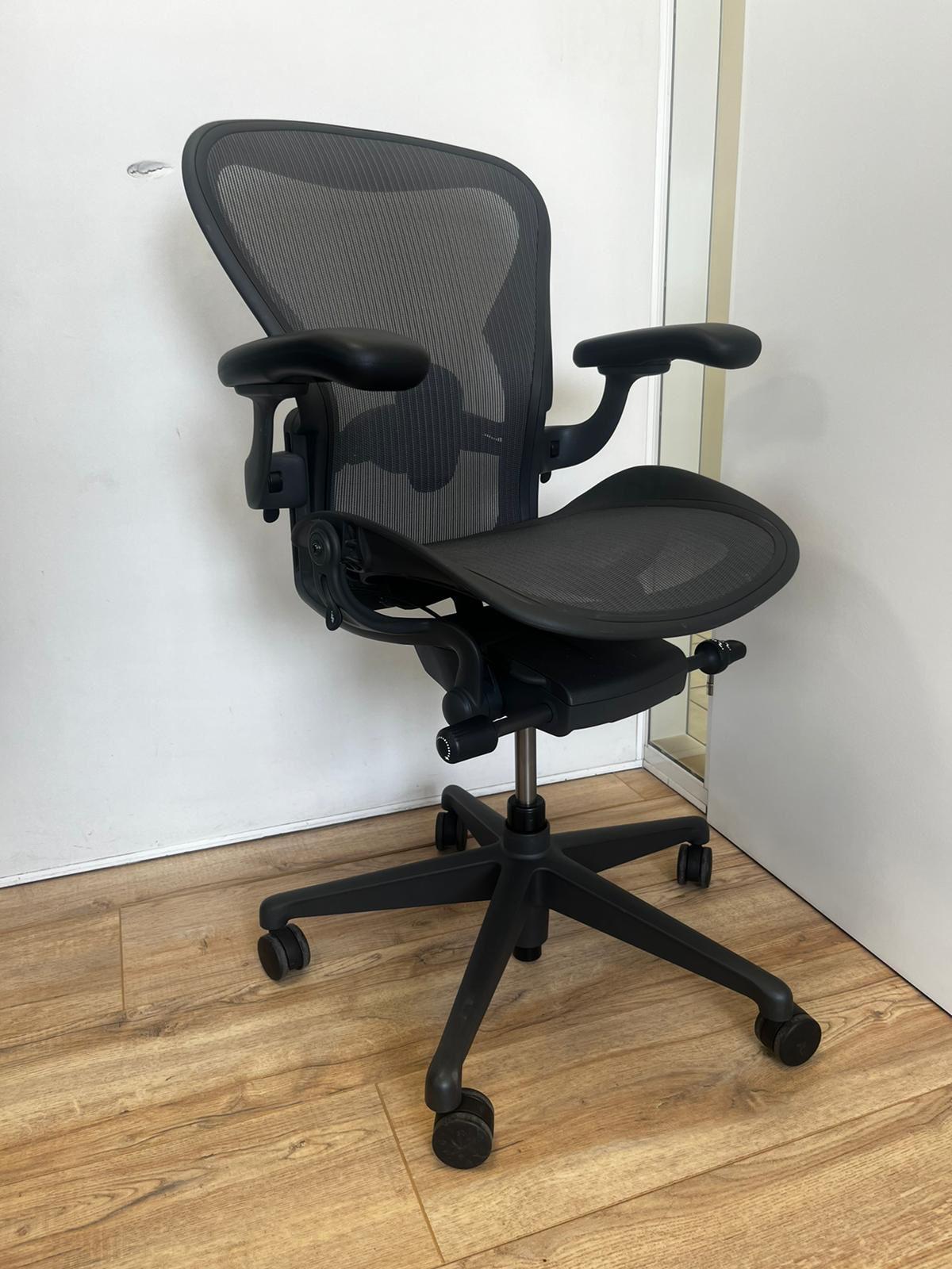 Herman Miller Aeron Remastered Lumbar Offerta estiva